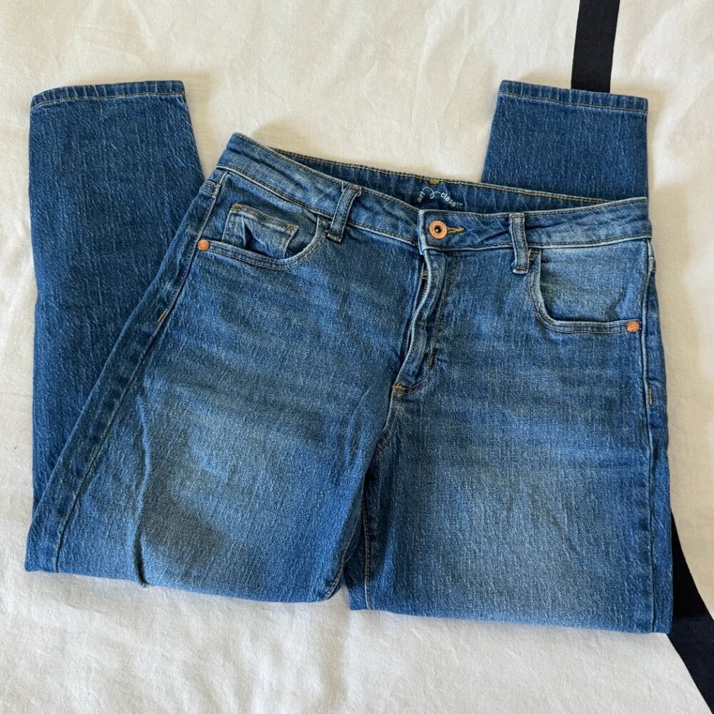 Art Class Like New Dark Wash Distressed Girls Skinny Jeans Sz 12 Plus - Picture 3 of 7